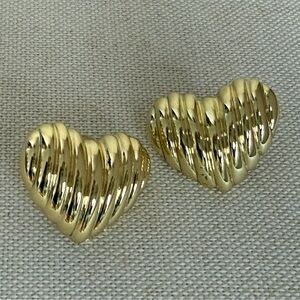 Shashi Gold Heart-Shaped Earrings New